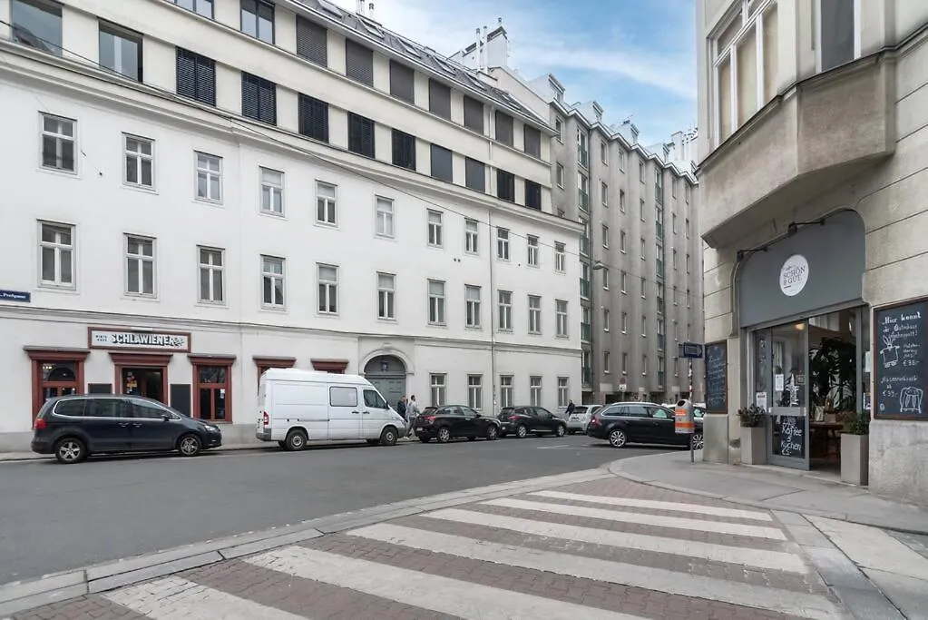 Studententraum Am Naschmarkt Vienna 0*,  Austria